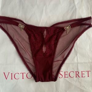 NWT Victoria’s Secret Panty Size Medium